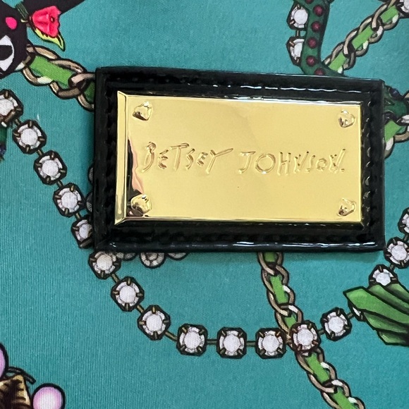 💋BETSEY JOHNSON Cosmetic bag - Picture 2 of 14